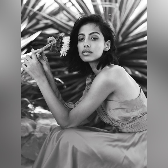 MAC DUGGAL
One Shoulder Bishop Sleeve Flowy Gown - Picture 15 of 15